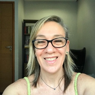 Rosângela de Faria Correia